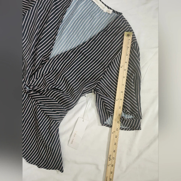 NWT Bishop Young Striped Casual Short Sleeve Womens Blouse XS - Picture 5 of 12